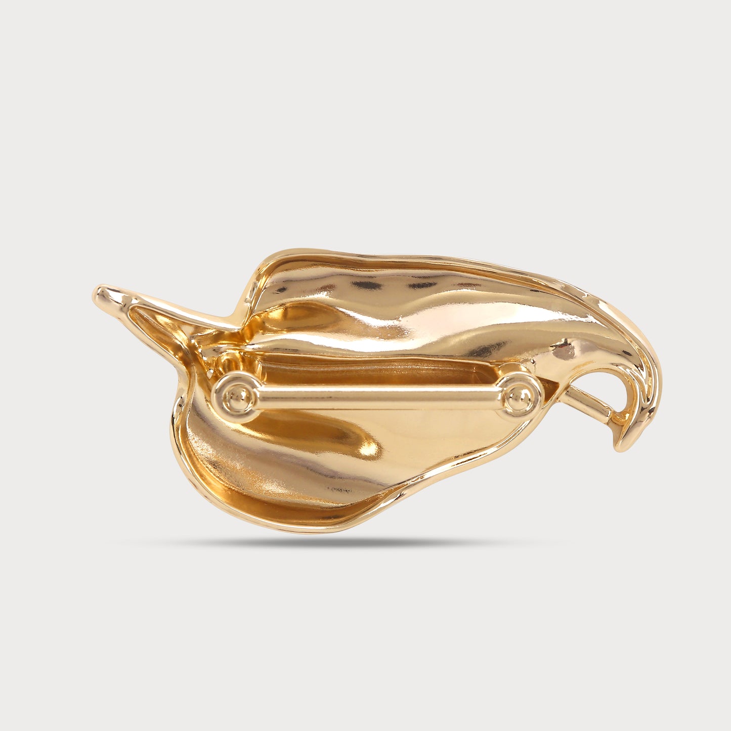 Designer Edition Buckle with Sculpted Edge