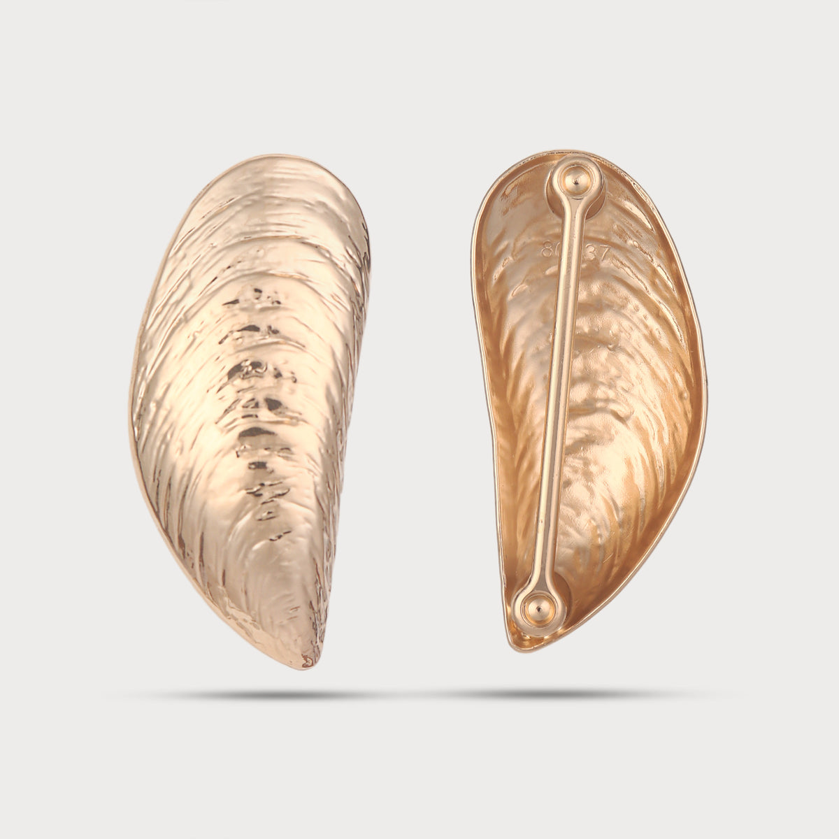 Artisan Form Metal Buckle Collection