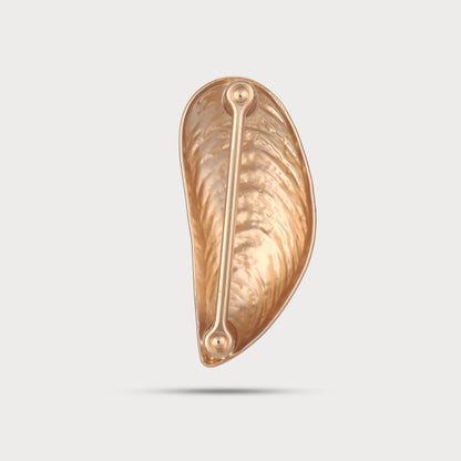 Artisan Form Metal Buckle Collection