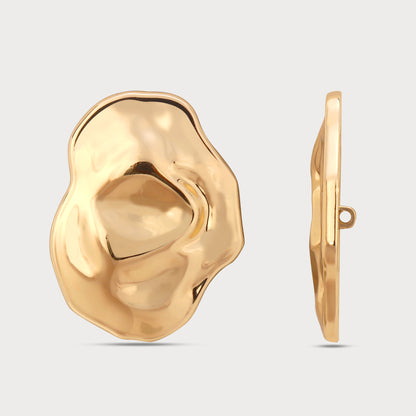 Golden Buttons for Bold Western Looks