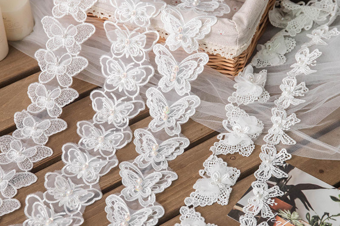ORGANZA LACES