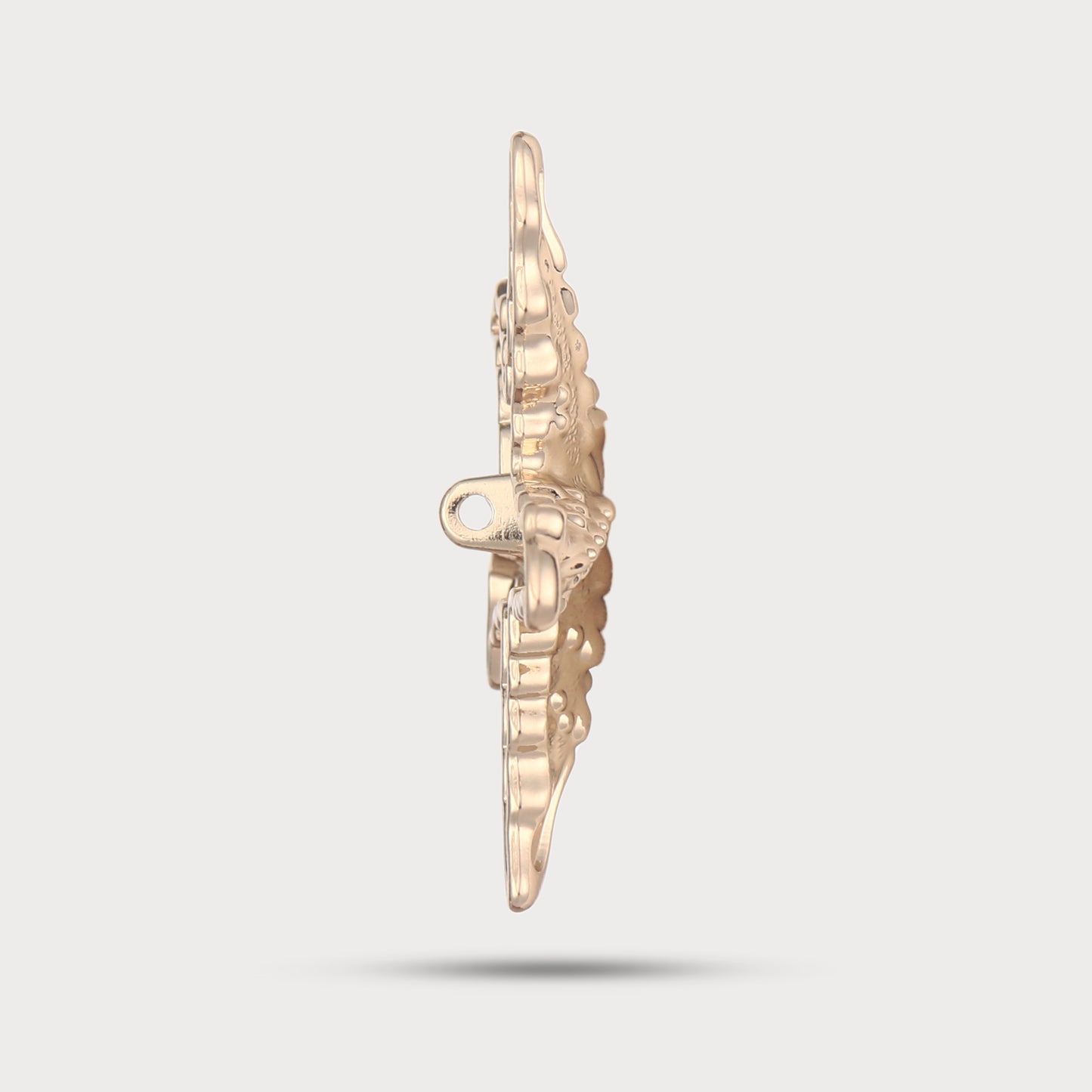 Luxury Beach-Inspired Button