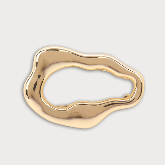 Distinctive Golden Sculpted Buckle