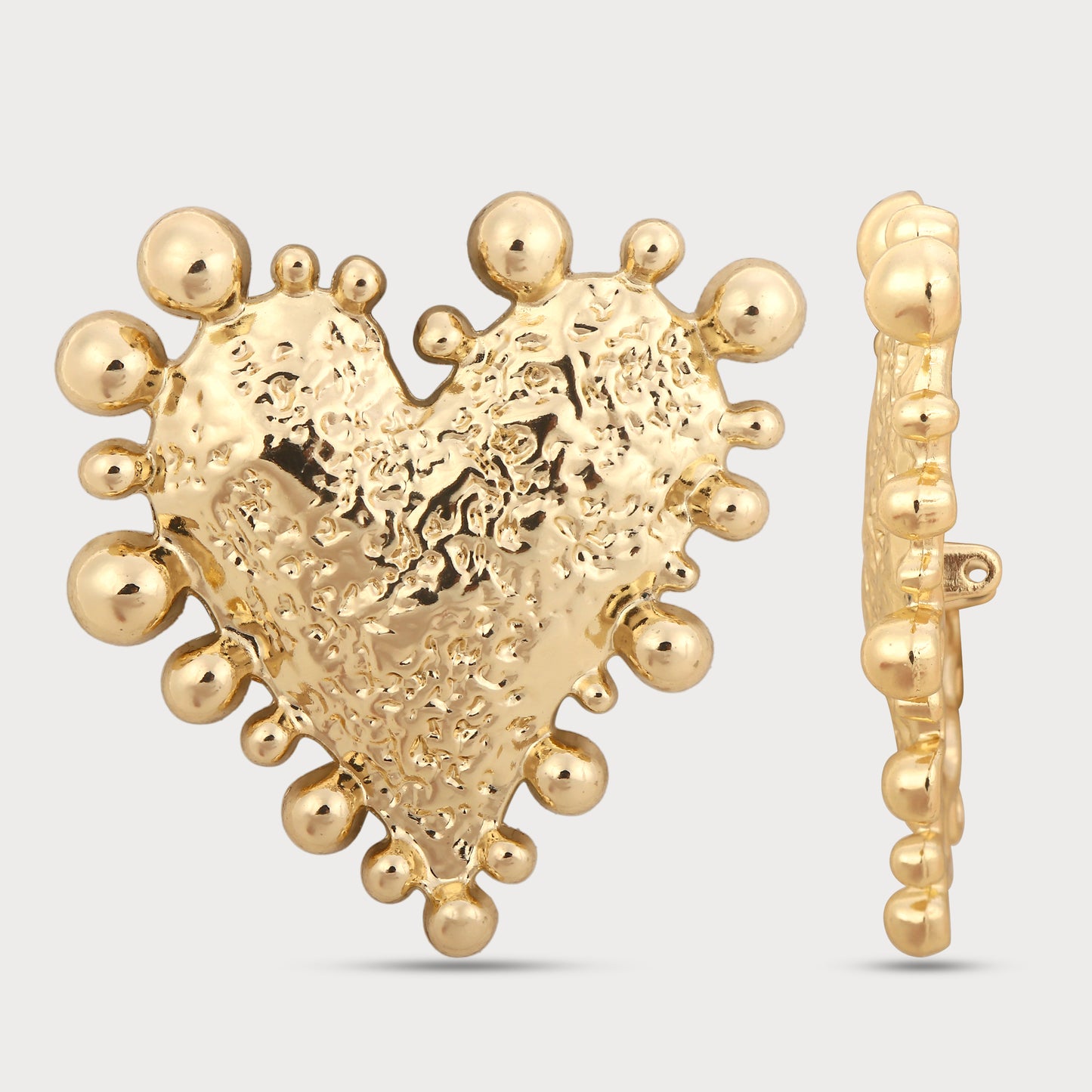 Oversize Heart Button – Showstopper Edition