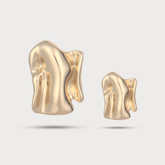 Exclusive Sculpted Golden Metal Button