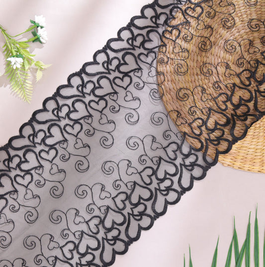 Oversize Heart Pattern Net Lace